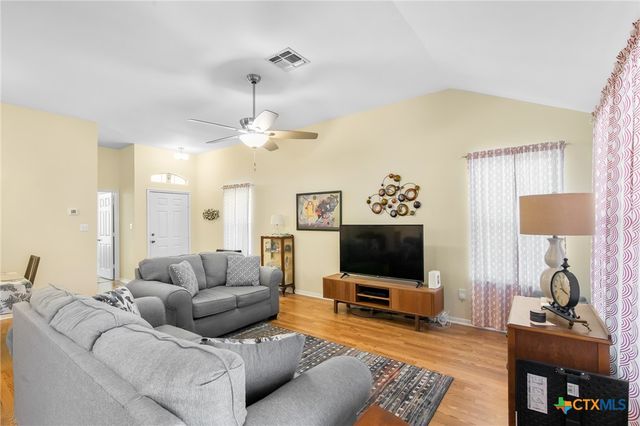 108 Providence Court, Victoria, TX 77904