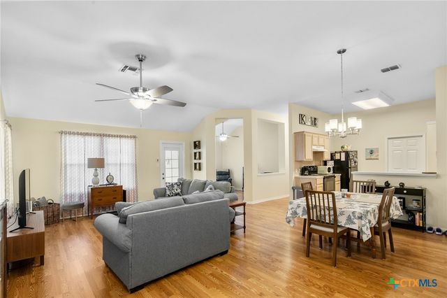 108 Providence Court, Victoria, TX 77904