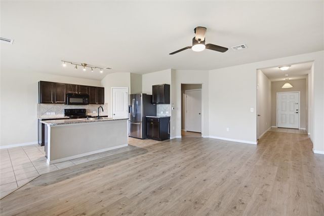5813 Roderick DR, Austin, TX 78724