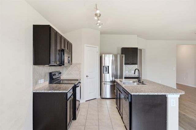 5813 Roderick DR, Austin, TX 78724