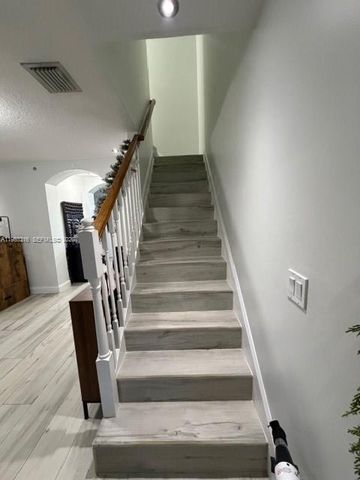 2167 Anchor Ct 2001, Dania Beach, FL 33312