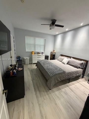 2167 Anchor Ct 2001, Dania Beach, FL 33312