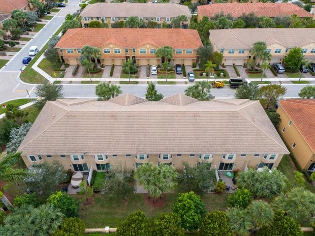 5763 Monterra Club Drive, Lake Worth, FL 33463