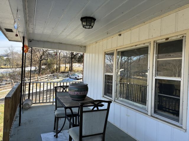 11 Stonewall Hwy, Carthage, TN 37030