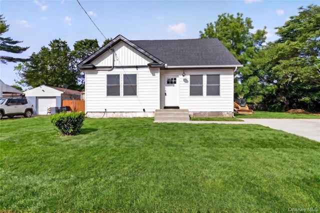 68 Cyprus Avenue, Brentwood, NY 11717