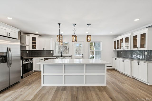 304 Kingston Court, Ridge, NY 11961