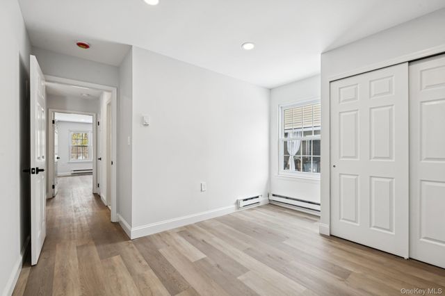 304 Kingston Court, Ridge, NY 11961