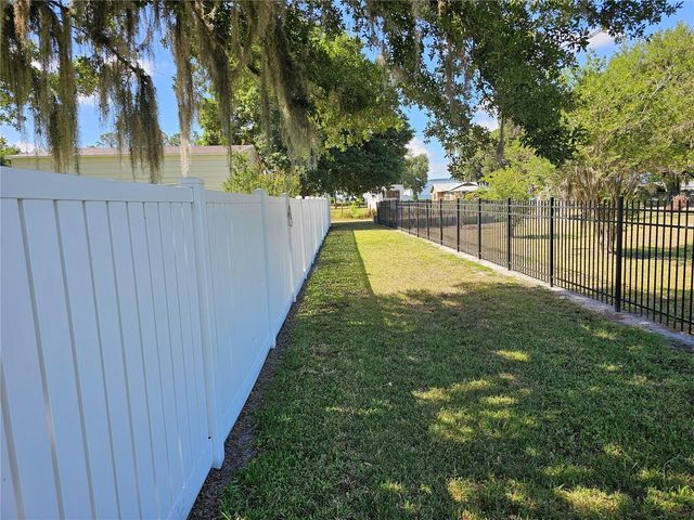 1401 LINDSEY ROAD, Plant City, FL 33566