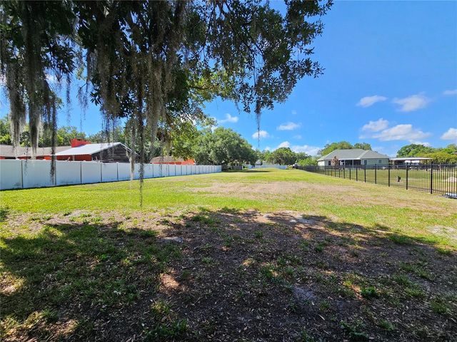 1401 LINDSEY ROAD, Plant City, FL 33566