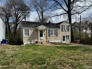 2419 Mary Avenue, Jennings, MO 63136