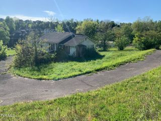 6277 Kingsport Highway, Gray, TN 37615