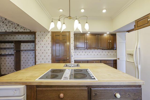 6711 Lancaster New Lexington Road SE, Lancaster, OH 43130