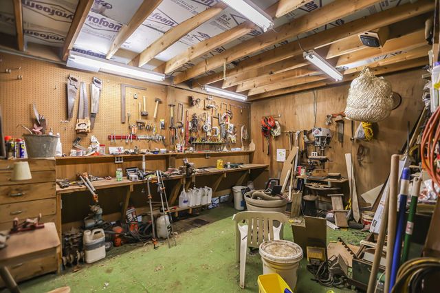 6711 Lancaster New Lexington Road SE, Lancaster, OH 43130