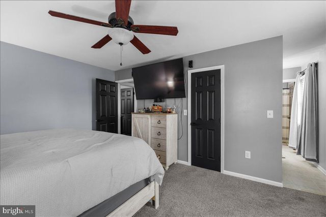 509 UPSHUR DR, Inwood, WV 25428