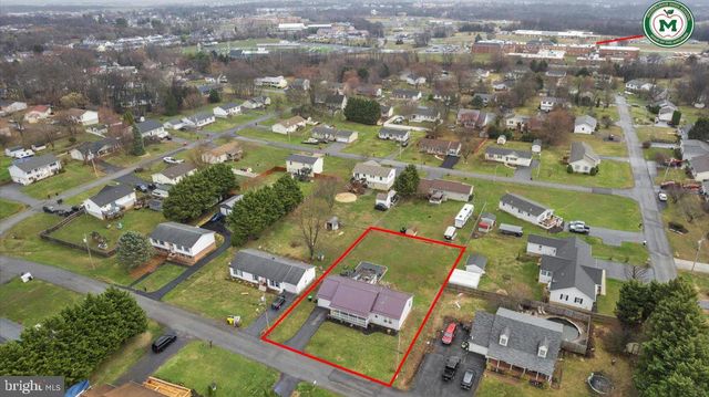 509 UPSHUR DR, Inwood, WV 25428