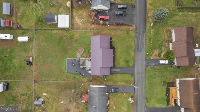 509 UPSHUR DR, Inwood, WV 25428