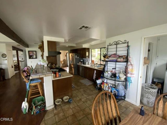 377 N Loop Drive North, Camarillo, CA 93010