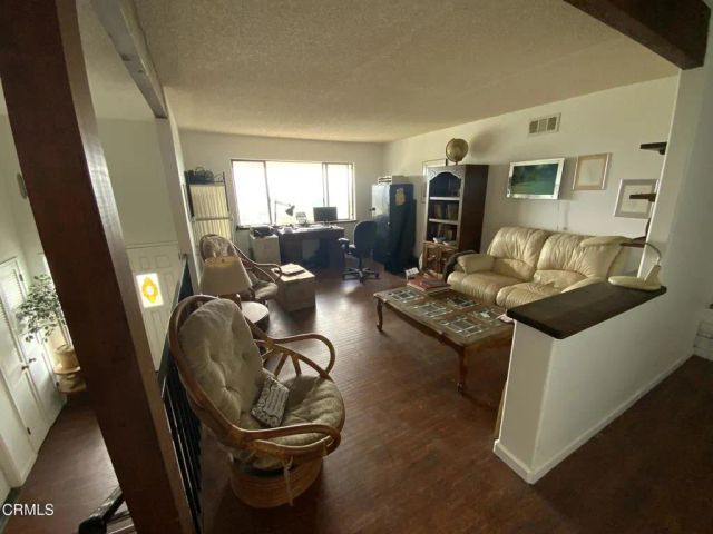 377 N Loop Drive North, Camarillo, CA 93010