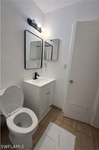 3325 Airport RD N J6, Naples, FL 34105