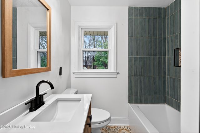 7919 Daffodil Dr, Louisville, KY 40258