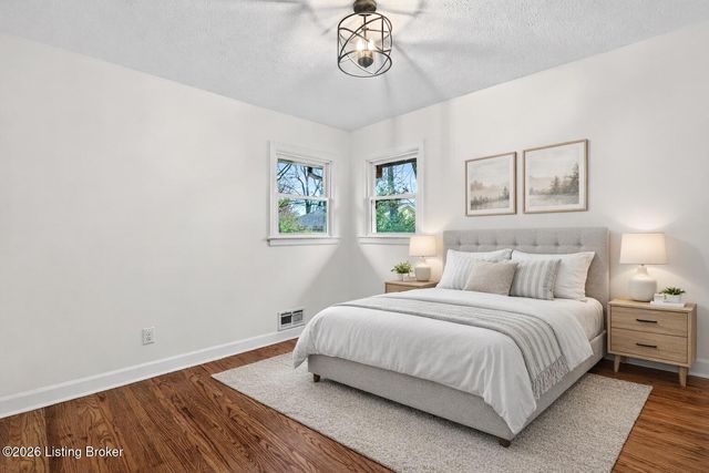 7919 Daffodil Dr, Louisville, KY 40258