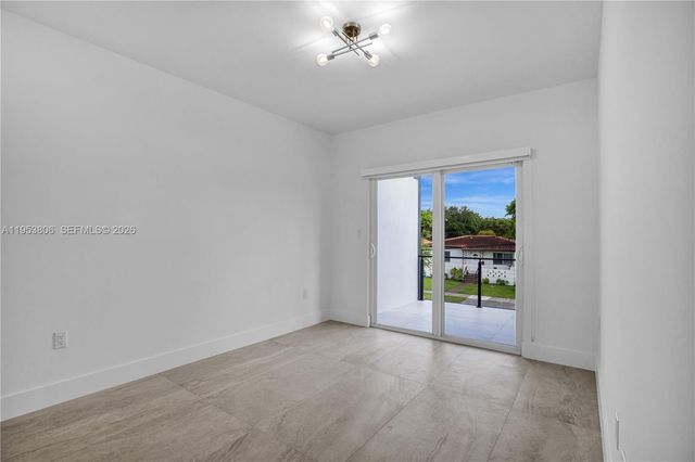 3433 SW 16th Ter, Miami, FL 33145