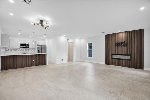 3433 SW 16th Ter, Miami, FL 33145