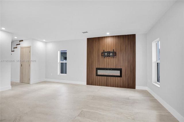 3433 SW 16th Ter, Miami, FL 33145