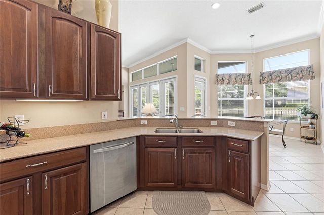 5925 JEFFERSON PARK DRIVE, Tampa, FL 33625