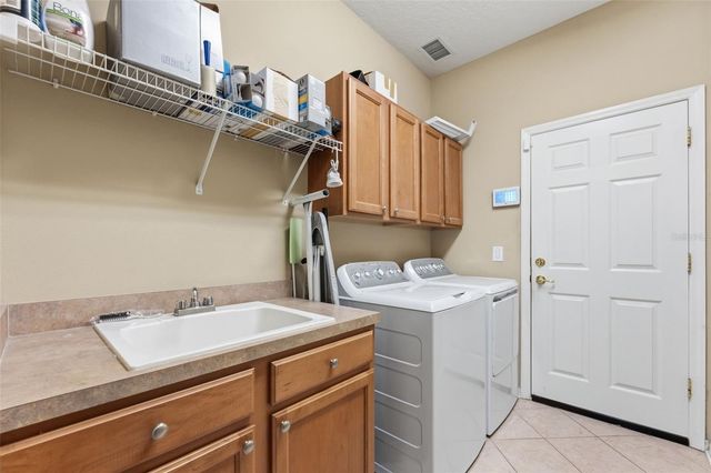 5925 JEFFERSON PARK DRIVE, Tampa, FL 33625