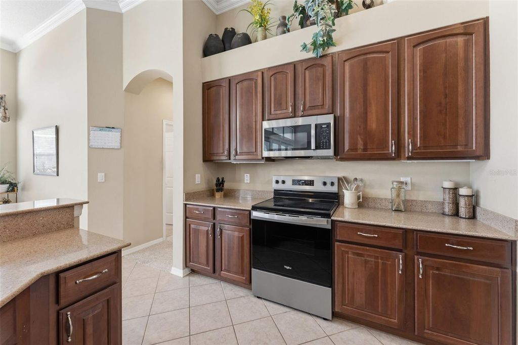 Image 17 of property listing at 5925 JEFFERSON PARK DRIVE, Tampa, FL 33625