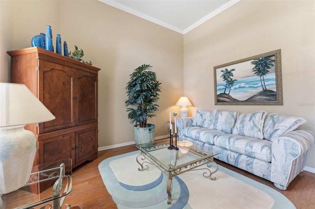 Image 6 of property listing at 5925 JEFFERSON PARK DRIVE, Tampa, FL 33625