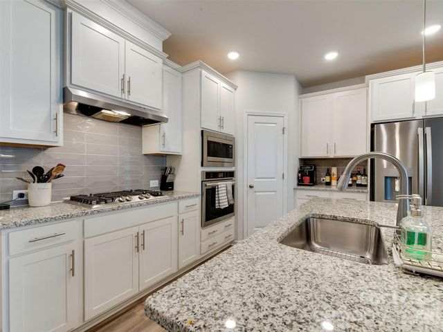 3329 Ada Mill Alley, Charlotte, NC 28205