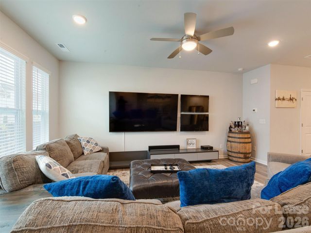 3329 Ada Mill Alley, Charlotte, NC 28205