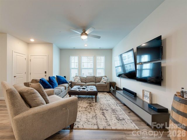 3329 Ada Mill Alley, Charlotte, NC 28205