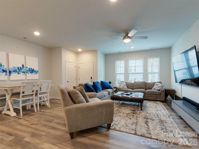 3329 Ada Mill Alley, Charlotte, NC 28205