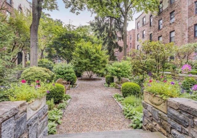 64 Sagamore Road C1, Bronxville, NY 10708