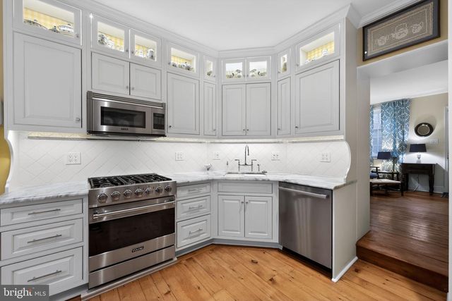 422 S CAMAC ST, Philadelphia, PA 19147