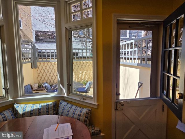 422 S CAMAC ST, Philadelphia, PA 19147