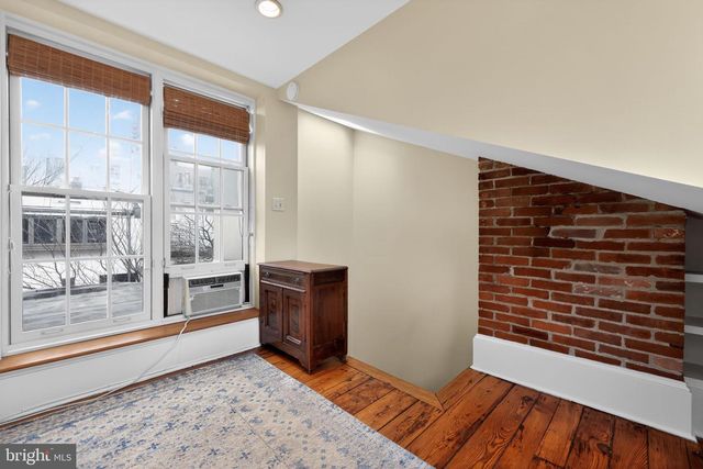 422 S CAMAC ST, Philadelphia, PA 19147