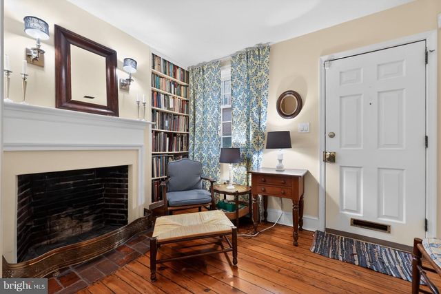 422 S CAMAC ST, Philadelphia, PA 19147