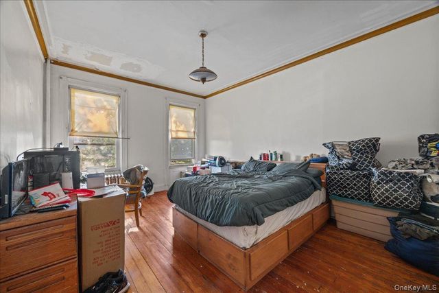 512 Warburton Avenue, Yonkers, NY 10701