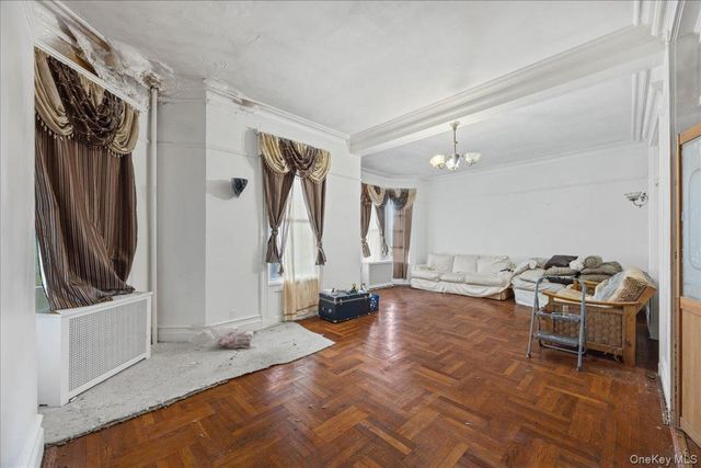 512 Warburton Avenue, Yonkers, NY 10701