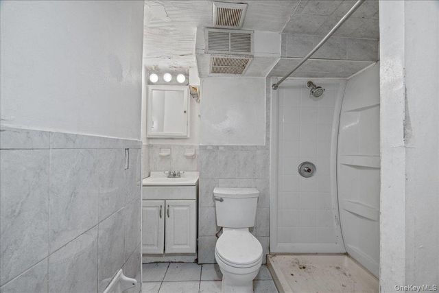 512 Warburton Avenue, Yonkers, NY 10701