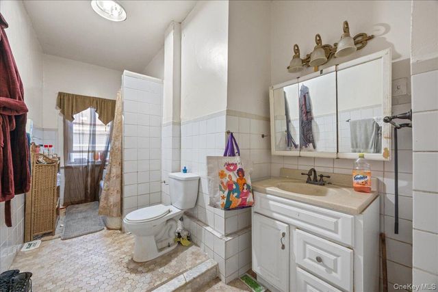 512 Warburton Avenue, Yonkers, NY 10701