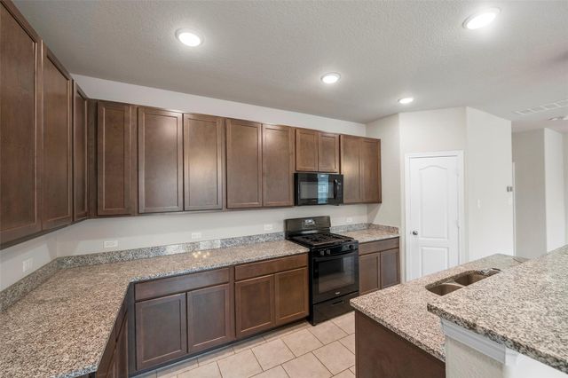25953 Northpark Birch Drive, Porter, TX 77365