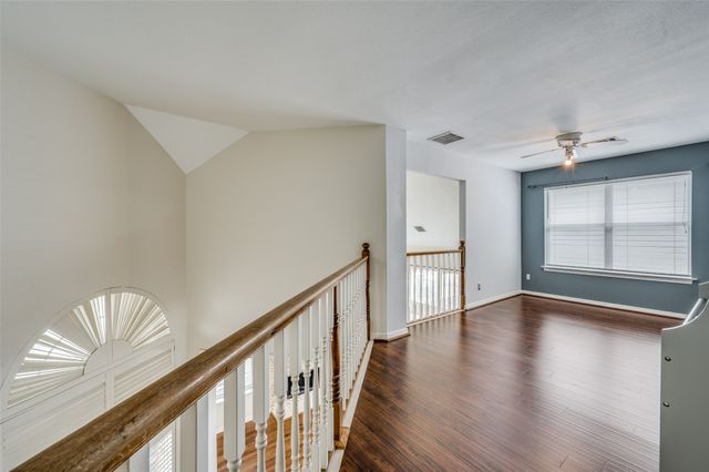 804 Santa fe Trail, Irving, TX 75063