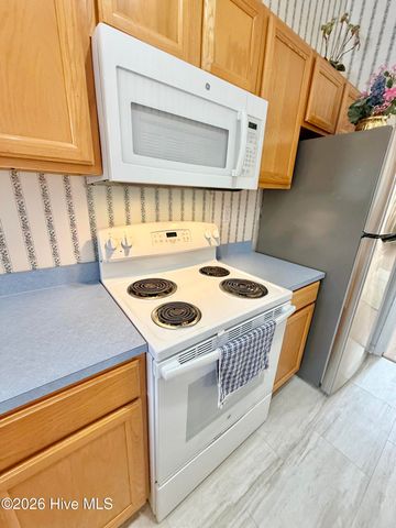 3156 Fox Run Drive, Kinston, NC 28504