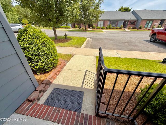 3156 Fox Run Drive, Kinston, NC 28504