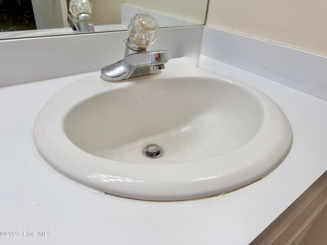 3156 Fox Run Drive, Kinston, NC 28504